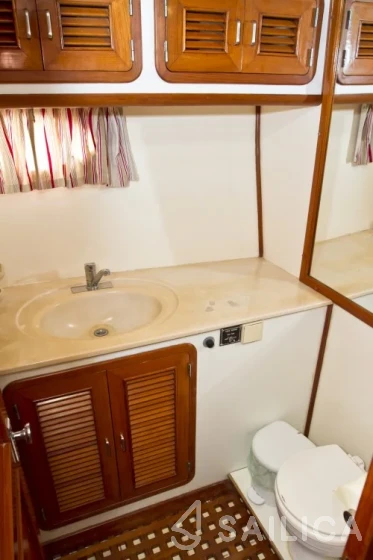 Staryacht 1940 - Yacht Charter Sailica