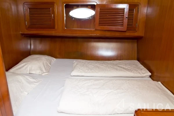 Staryacht 1940 - Yacht Charter Sailica
