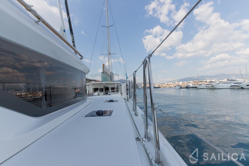 Lagoon 50 - Yacht Charter Sailica