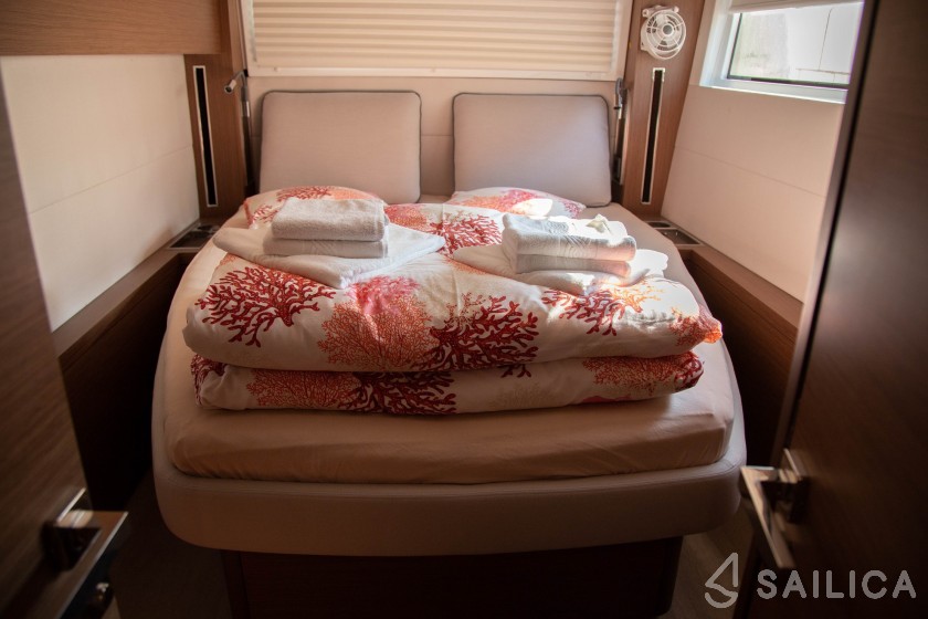Lagoon 50 - Yacht Charter Sailica