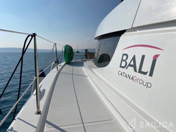 Bali 4.8  - Yacht Charter Sailica