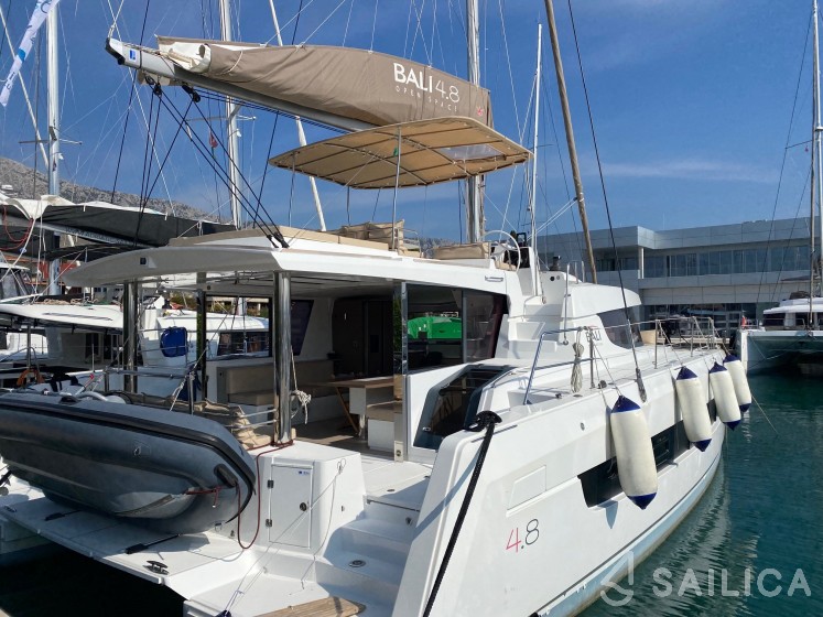 Bali 4.8  - Yacht Charter Sailica