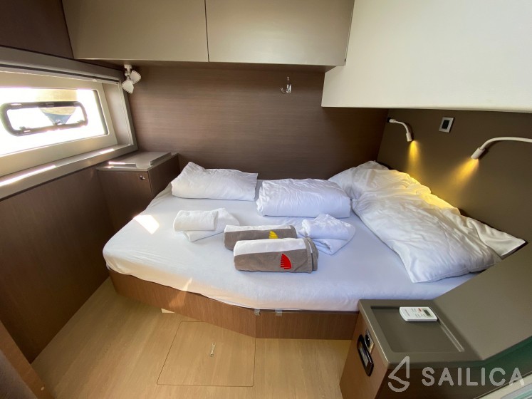 Bali 4.8  - Yacht Charter Sailica