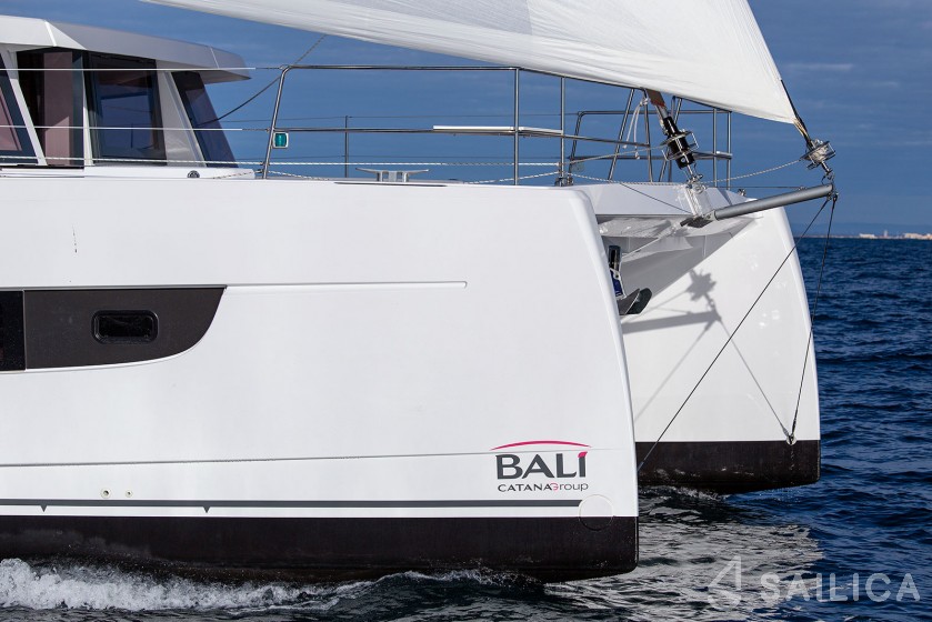 Bali 4.8  - Yacht Charter Sailica