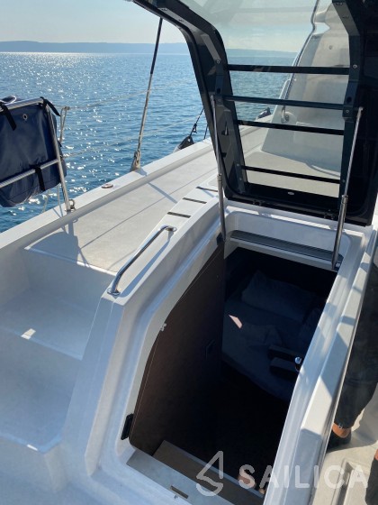 Bali 4.8  - Yacht Charter Sailica
