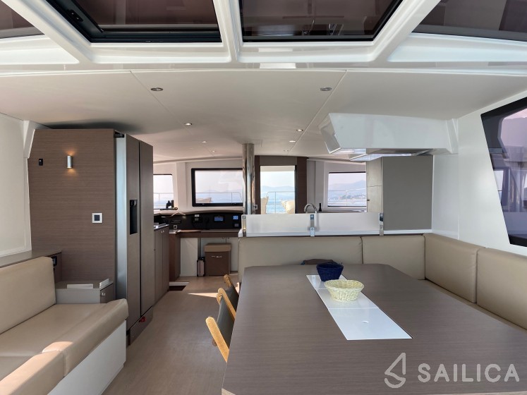 Bali 4.8  - Yacht Charter Sailica