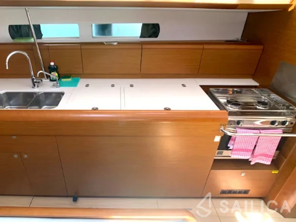 Sun Odyssey 479 - Yacht Charter Sailica