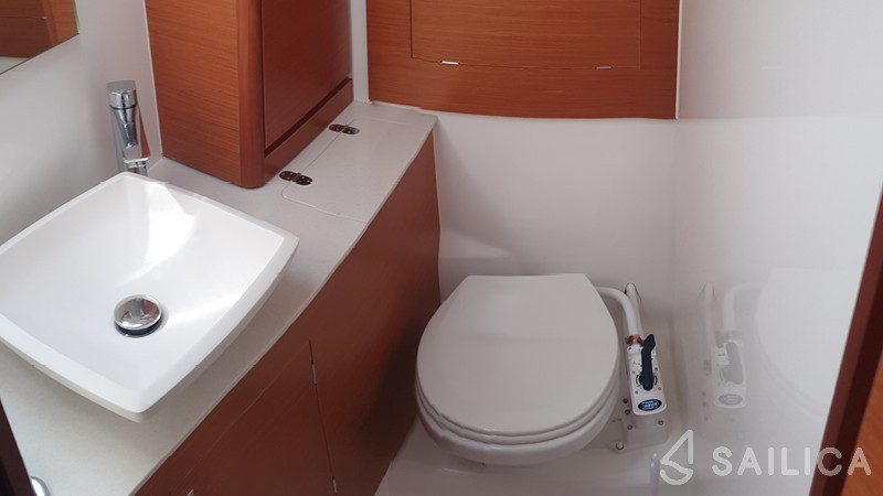 Dufour 390 Grand Large - Yacht Charter Sailica