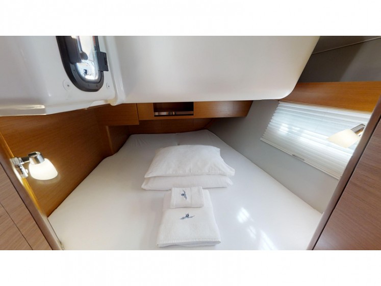 Dufour 390 Grand Large - Yacht Charter Sailica