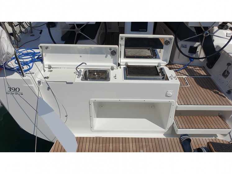Dufour 390 Grand Large - Yacht Charter Sailica