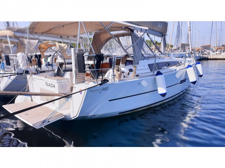Dufour 360 GL - Yacht Charter Sailica