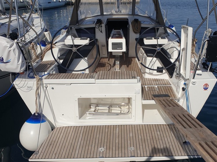 Dufour 360 GL - Yacht Charter Sailica