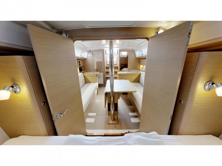 Dufour 360 GL - Yacht Charter Sailica