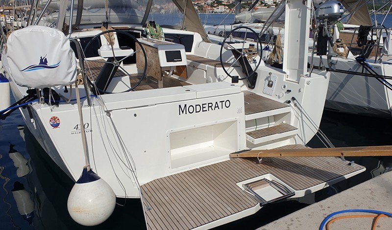 Dufour 360 GL - Yacht Charter Sailica