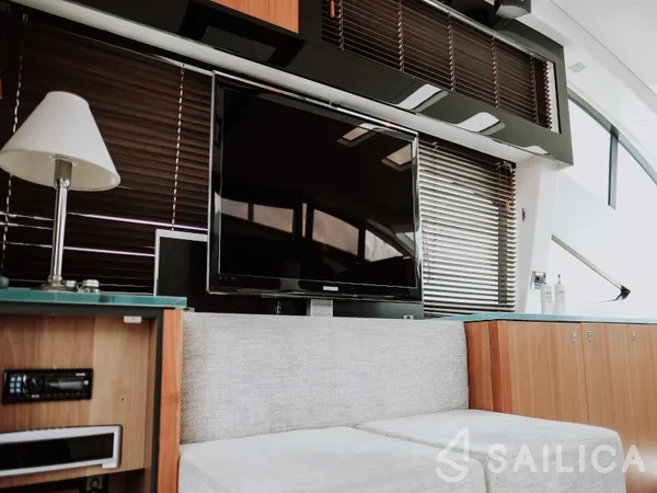 Sunseeker 64 - Yacht Charter Sailica