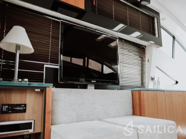 Sunseeker 64 - Yacht Charter Sailica