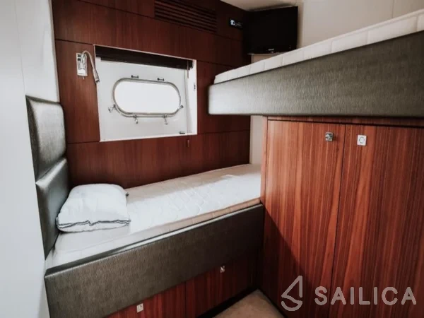 Sunseeker 64 - Yacht Charter Sailica