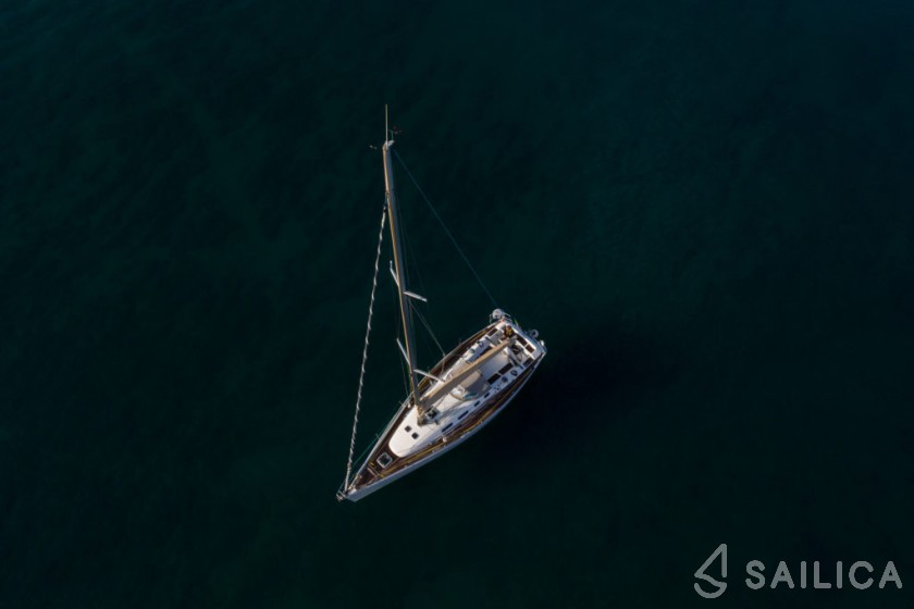 First 40.7 - Yacht Charter Sailica