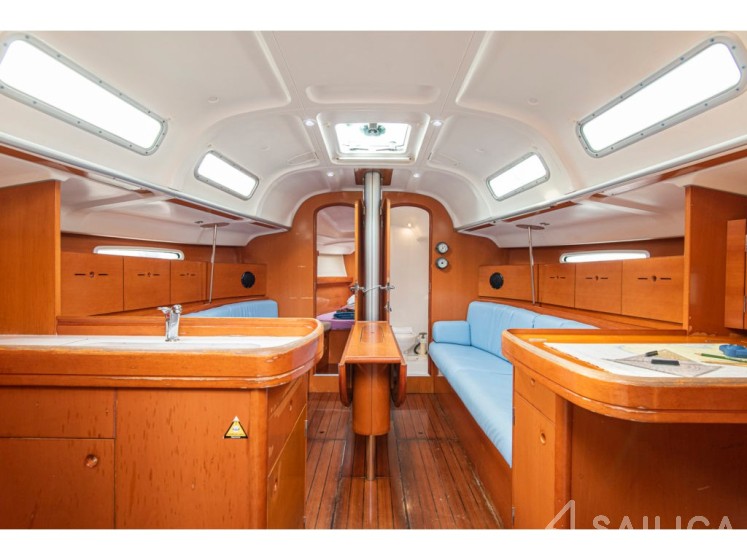 First 40.7 - Yacht Charter Sailica