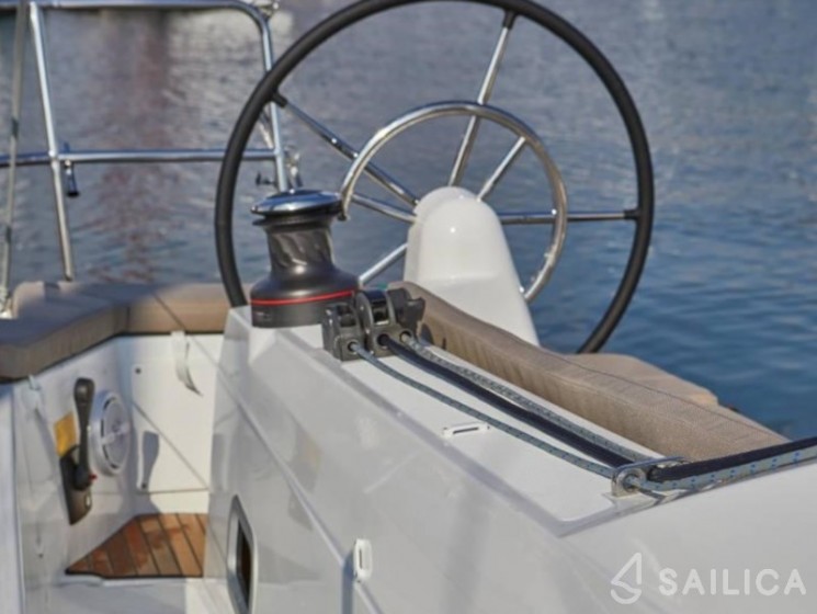 Sun Odyssey 410 - Yacht Charter Sailica