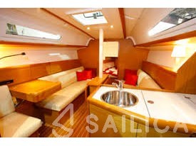 Sun Odyssey 33i - Yacht Charter Sailica