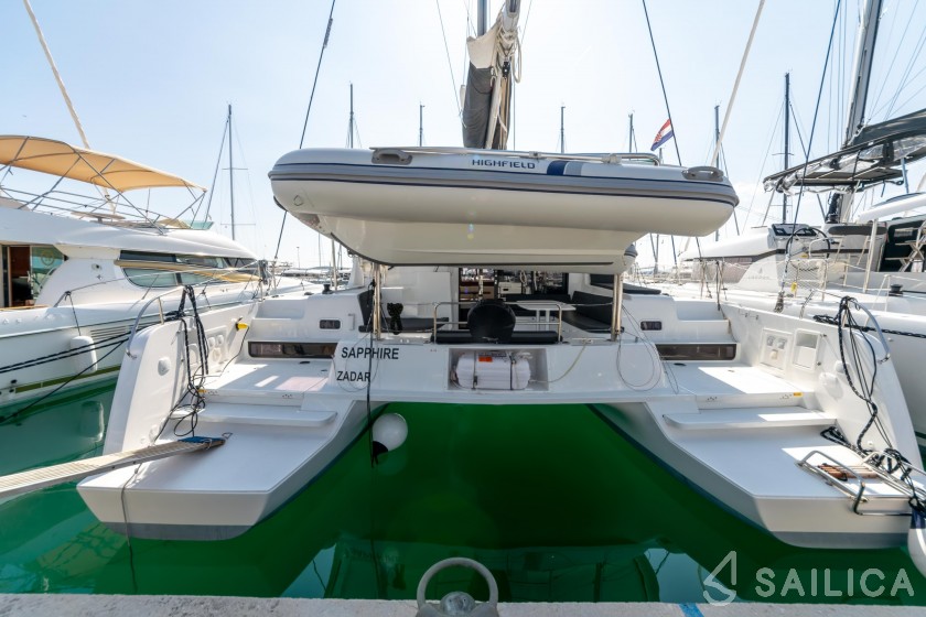 Lagoon 42 - Yacht Charter Sailica