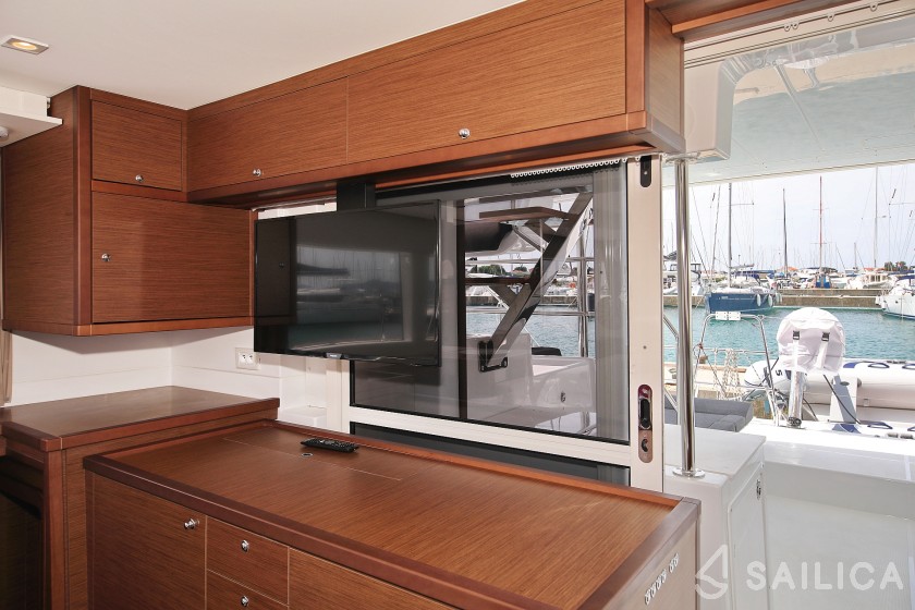 Lagoon 450 S - 4 + 2 cab. - Yacht Charter Sailica