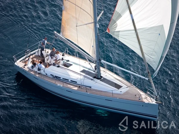 First 45 - Yacht Charter Sailica