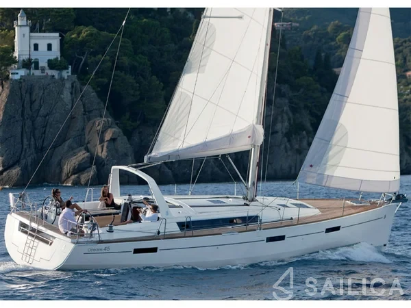 Oceanis 45 - Yacht Charter Sailica