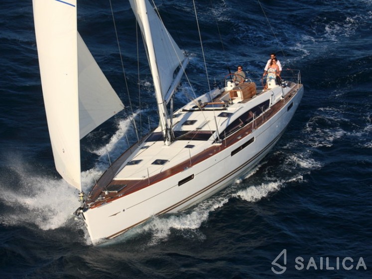 Jeanneau 53 - Yacht Charter Sailica
