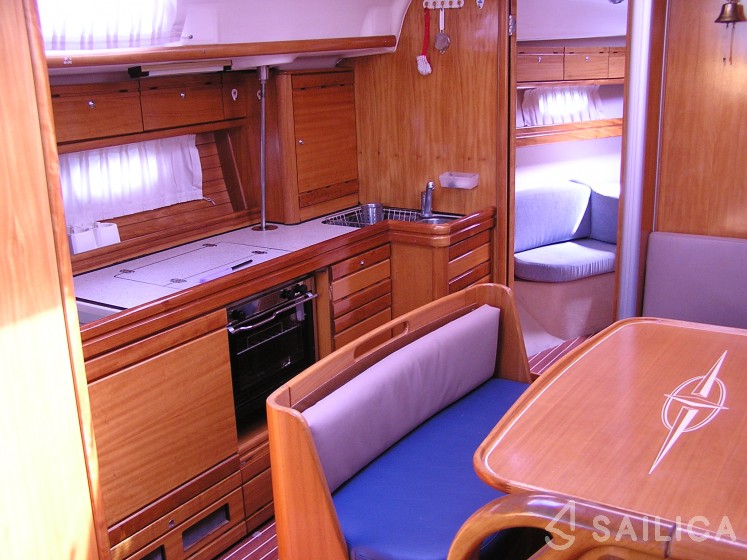 Bavaria 39 Cruiser - Yacht Charter Sailica