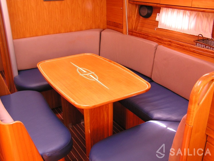 Bavaria 39 Cruiser - Yacht Charter Sailica