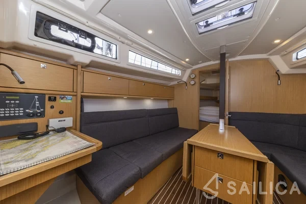 Bavaria Cruiser 34 Style - Yacht Charter Sailica