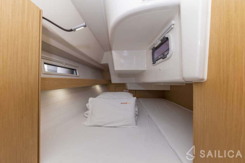 Bavaria Cruiser 34 Style - Yacht Charter Sailica