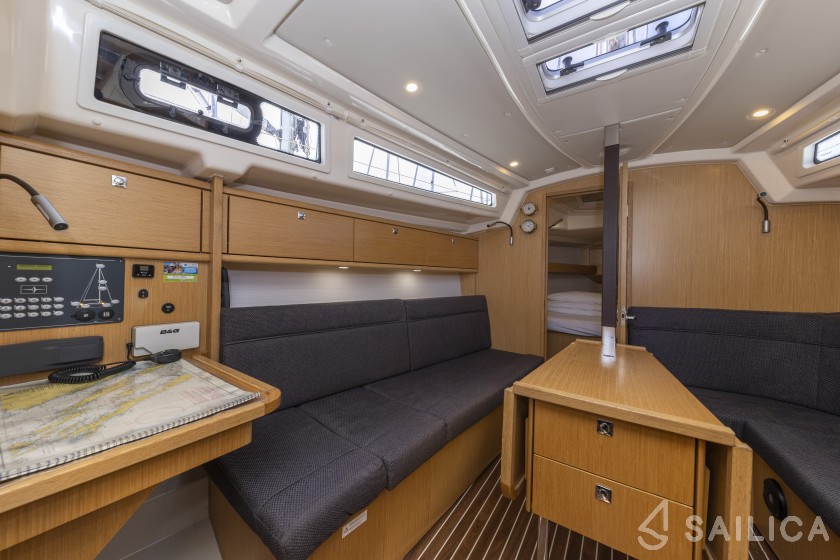 Bavaria Cruiser 34 Style - Yacht Charter Sailica