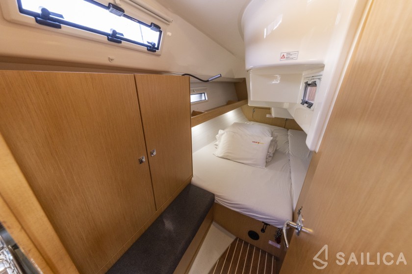 Bavaria Cruiser 34 Style - Yacht Charter Sailica