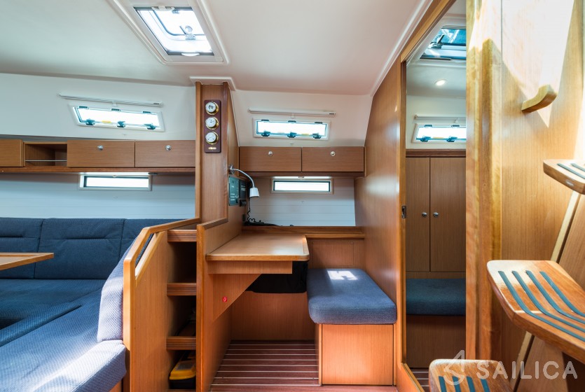 Bavaria 40 Cruiser - Yacht Charter Sailica