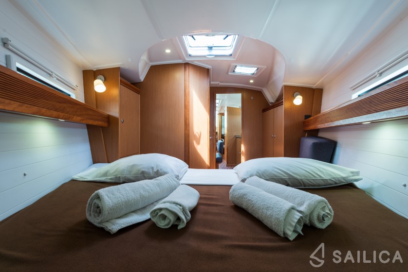 Bavaria 40 Cruiser - Yacht Charter Sailica