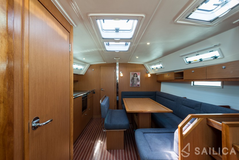 Bavaria 40 Cruiser - Yacht Charter Sailica
