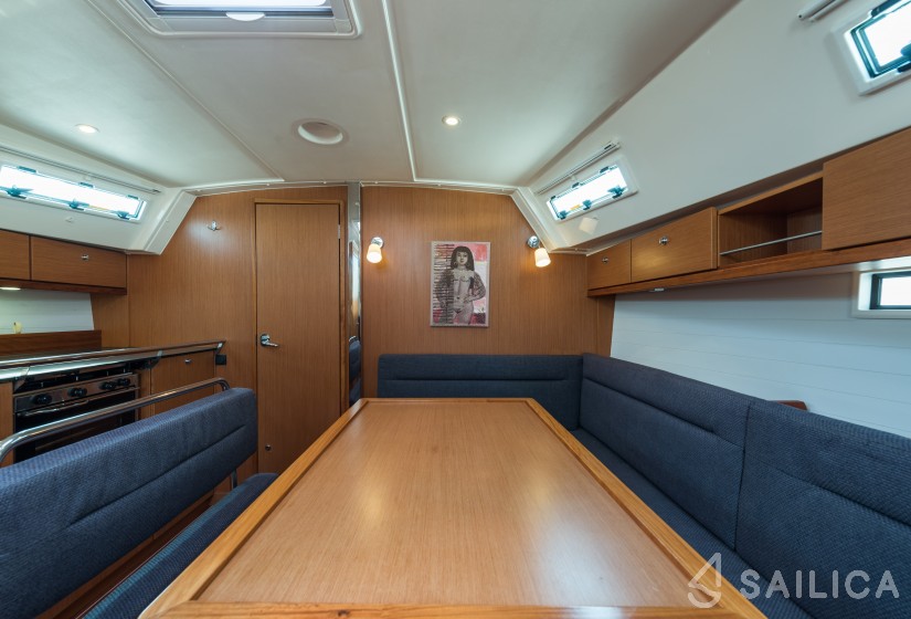 Bavaria 40 Cruiser - Yacht Charter Sailica