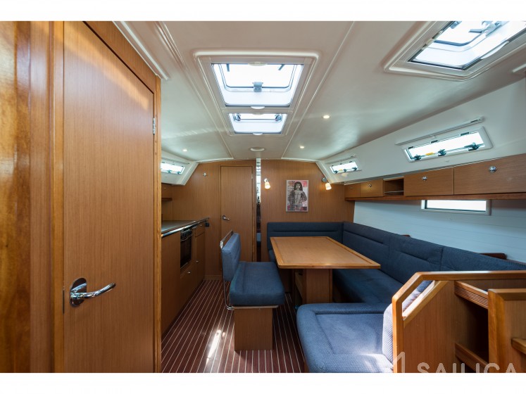 Bavaria 40 Cruiser - Yacht Charter Sailica