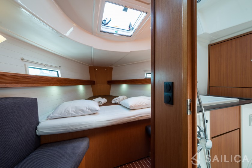 Bavaria 40 Cruiser - Yacht Charter Sailica