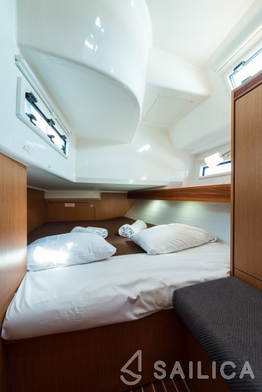 Bavaria 40 Cruiser - Yacht Charter Sailica