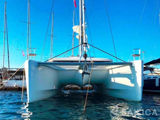 Lagoon 450  Flybridge - Yacht Charter Sailica