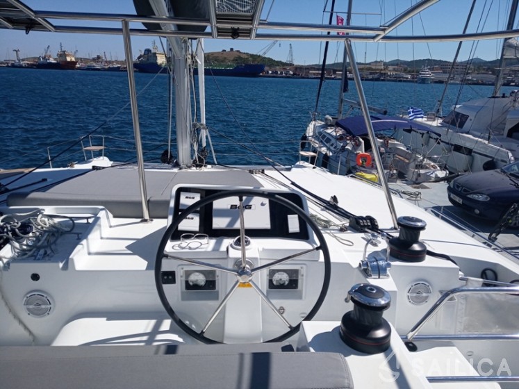 Lagoon 450  Flybridge - Yacht Charter Sailica