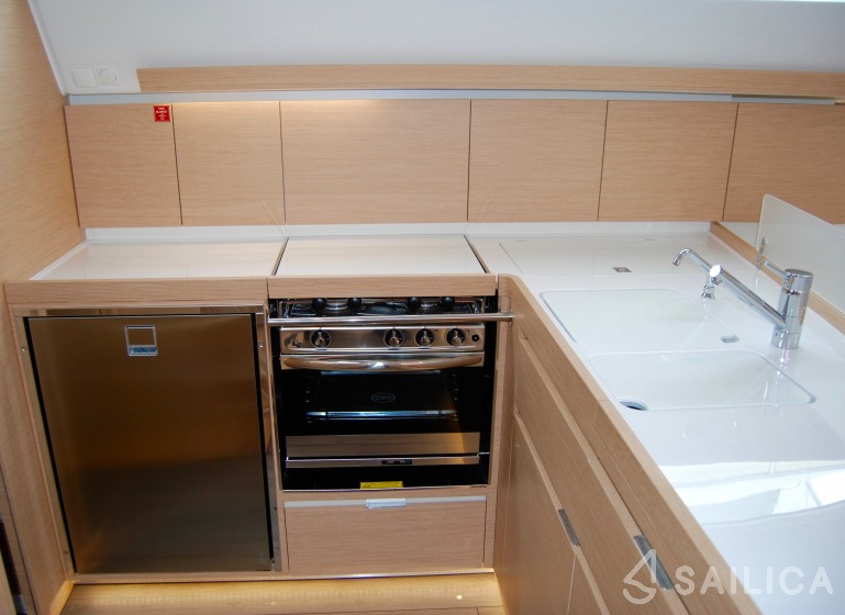 Elan 45 Impression - Yacht Charter Sailica