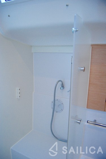 Elan 45 Impression - Yacht Charter Sailica