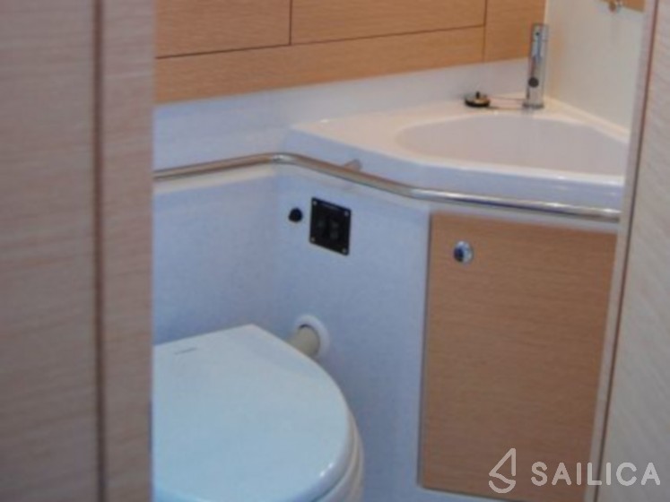 Elan 45 Impression - Yacht Charter Sailica