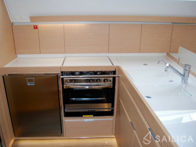 Elan 45 Impression - Yacht Charter Sailica