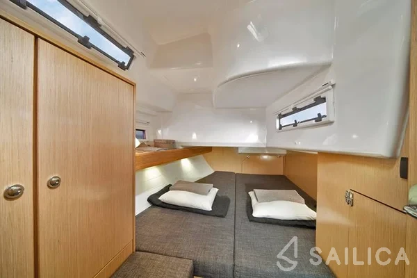 Bavaria 40 Cruiser - Yacht Charter Sailica